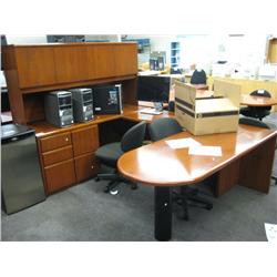 Cherry U-shape Desk With Hutch