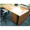 Image 1 : Cherry Bullet Top Desk