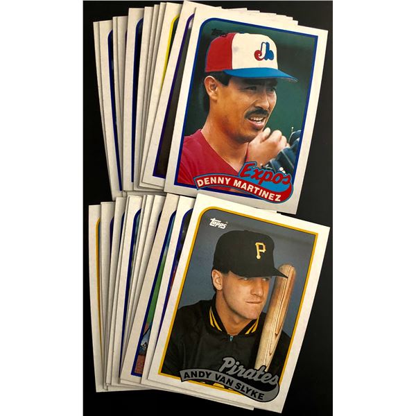 1989 TOPPS BASEBALL COLLECTION - 25 CARDS