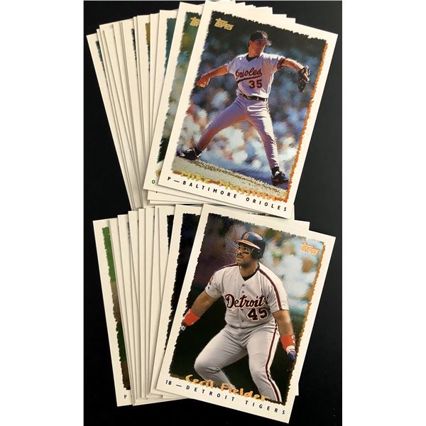1995 TOPPS BASEBALL COLLECTION - 25 CARDS