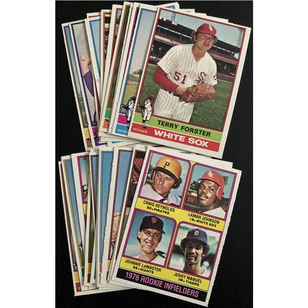 1976 O-PEE-CHEE BASEBALL COLLECTION - 25 CARDS