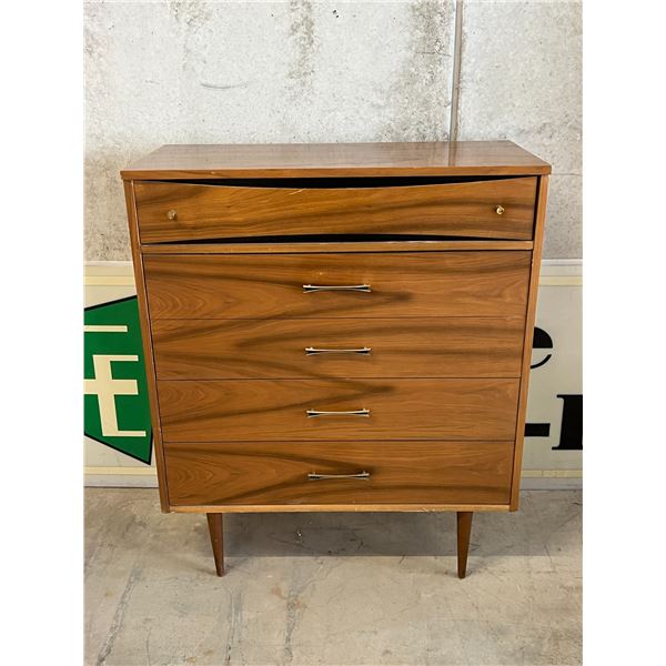 Mid Century 5 Drawer Dresser - Approx: 36 x17 & 43.5" T