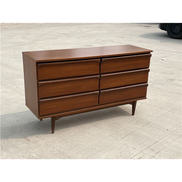 Mid Century 6 Drawer Dresser - Approx: 52 x 17 & 30"T