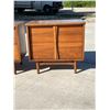 Image 3 : Pair Mid Century Night Stands / Side Tables - Approx: 24 x 15 & 22"T