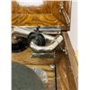 Image 5 : Victrola by Victor Talking Machine Co. Gramophone
