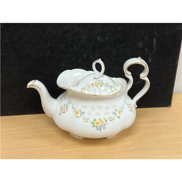 Royal Albert England Bronte Bone China Teapot Tea pot
