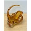 Image 5 : Chalet / Lorraine Canadian Art Glass Centre Piece - Approx: 11"T 9"W
