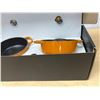 Image 3 : 4 New Cast Iron Mini Dutch Ovens - see all photos for size and details