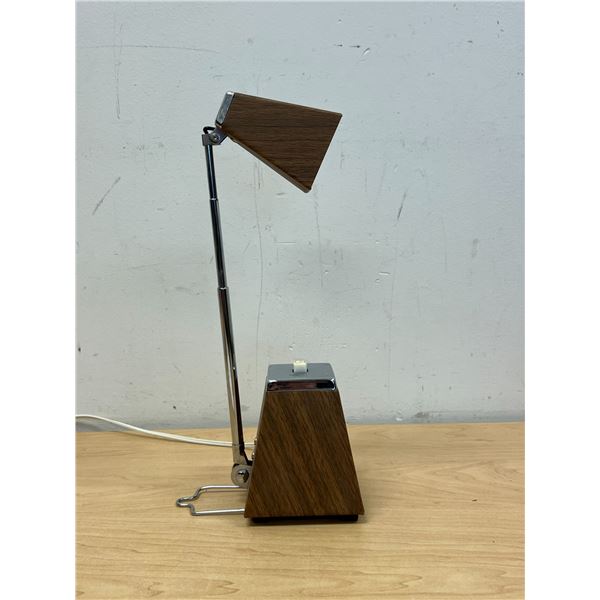 Telescoping / Adjustable Task Lamp - see all photos (works)