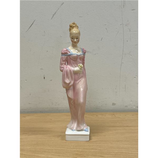 Royal Doulton England Bone China Figure - Daphne 8.5"T
