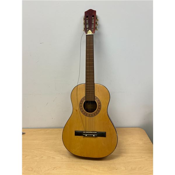 Dana Guitar C111 Approx: 36.5x13"