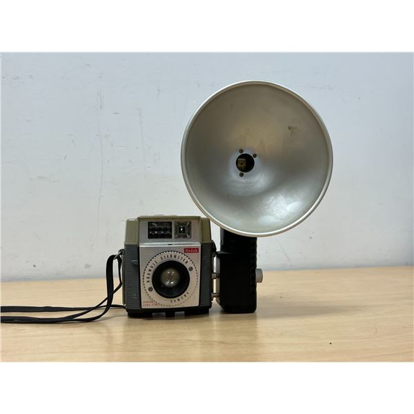 Vintage Kodak Brownie Starmeter Camera - not tested