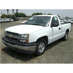 2004 CHEVROLET SILVERADO 1500 PICKUP, s/n: 1GCEC14X94Z225352
