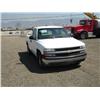 Image 2 : 2001 CHEVROLET SILVERADO 1500 PICKUP, s/n: 1GCEC14W51Z265446