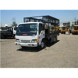 2004 GMC W4500 S/A STAKE BED TRUCK, s/n: J8DC4B14547008959