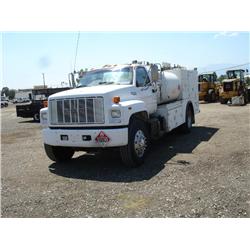 1992 GMC TOP KICK S/A FUEL & LUBE TRUCK, s/n: 1GDM7H1J9NJ525736