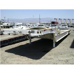 1989 TRAIL KING TK60HTP 30 TON T/A LOWBOY HYDRAULIC BEAVER TAIL EQUIPMENT TRAILER, s/n: 1TKA04529KM0