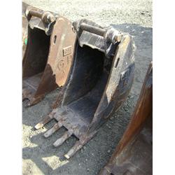 CATERPILLAR 16in BACKHOE BUCKET, s/n: N/A