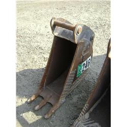 CATERPILLAR 12in BACKHOE BUCKET, s/n: N/A
