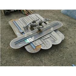 QUANTITY OF MISC CONCRETE RELATED TOOLS