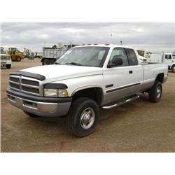 2001 DODGE RAM LARAMIE 2500SLT 4X4 QUAD CAB PICKUP TRUCK, s/n: 1B7KF23651J542113