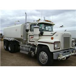 1984 MACK VALUE LINER RS688LST T/A 4,000 GALLON WATER TRUCK, s/n: 1M2T159Y0EM100354