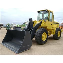 2001 VOLVO L90D WHEEL LOADER, s/n: L90DV64578