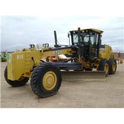 2005 JOHN DEERE 672D MOTOR GRADER, s/n: DW672DX596998