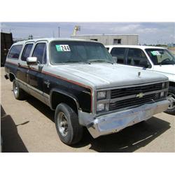 1984 CHEVROLET 1500 SILVERADO 4X4 SURBURBAN, s/n: 1G8EK16L0EF132536