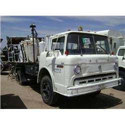 1972 FORD C600 S/A STRIPING TRUCK, s/n: C61CVP52749