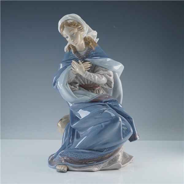 Lladro Porcelain Figurine, Virgin Mary 1001387