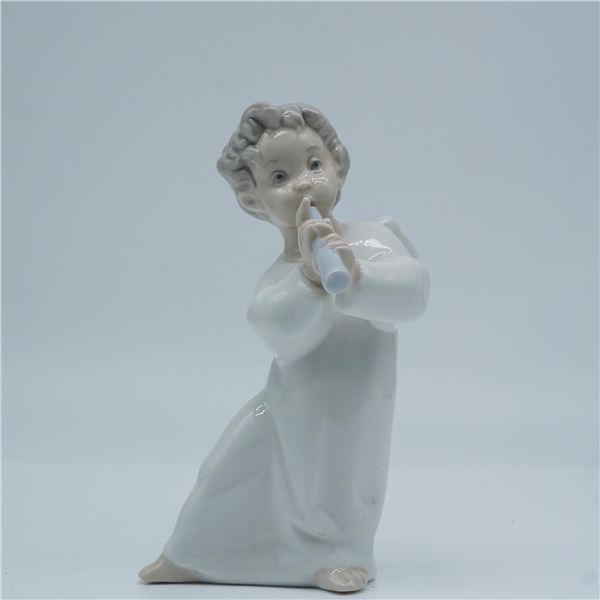 Lladro Porcelain Figurine, Angel with Flute 1004540