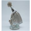 Image 2 : Lladro Porcelain Figurine, Little Girl with Cat 1001187