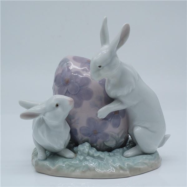 Lladro Porcelain Figurine, Easter Bunnies 01005902