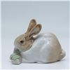 Image 2 : Lladro Signed Porcelain Figurine, Rabbit Eating 1004772