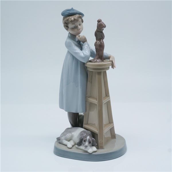 Lladro Porcelain Figurine, Little Sculptor 1005358