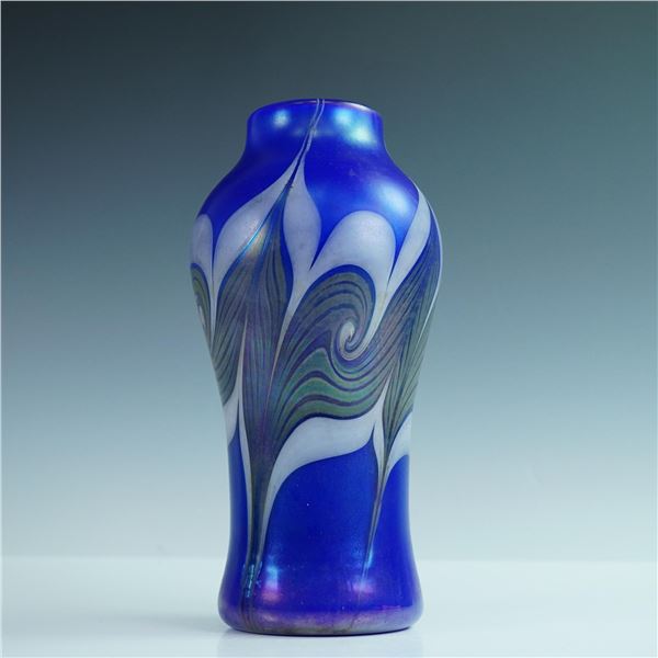 Vandermark Art Glass Vase, Feathered Pulled Loop Design