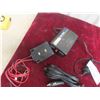 Image 8 : 100 Watt Portable Solar Panel Kit with Stand, Inverter and