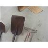 Image 2 : 4 Hand Yard Tools: Shovel, Spade, Potato Fork, Rake
