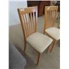Image 2 : 4 Matching Kitchen/Dining Room Chairs 