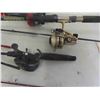 Image 2 : 9 Fishing Rods & Reels 