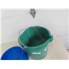 Image 2 : 2 Electric Buckets 