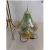 Image 2 : Table, Floor Lamp, Ice Bucket 