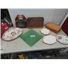 Image 1 : large green glass serving  tray, 2 serving plates