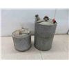 Image 2 : 2 metal gas cans 