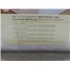 Image 3 : NOS mattress cover double and comforter 