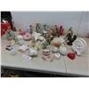Image 1 : shelf décor: figurines, holly hobby, birds, hens, 