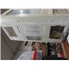 Image 8 : magic chef over the range microwave with turntable