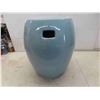 Image 2 : cerammic garden stool 11x17" 