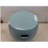 Image 3 : cerammic garden stool 11x17" 